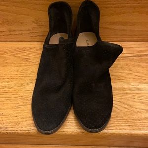 Lucky Brand  Black Suede Shoe 8 low ankle